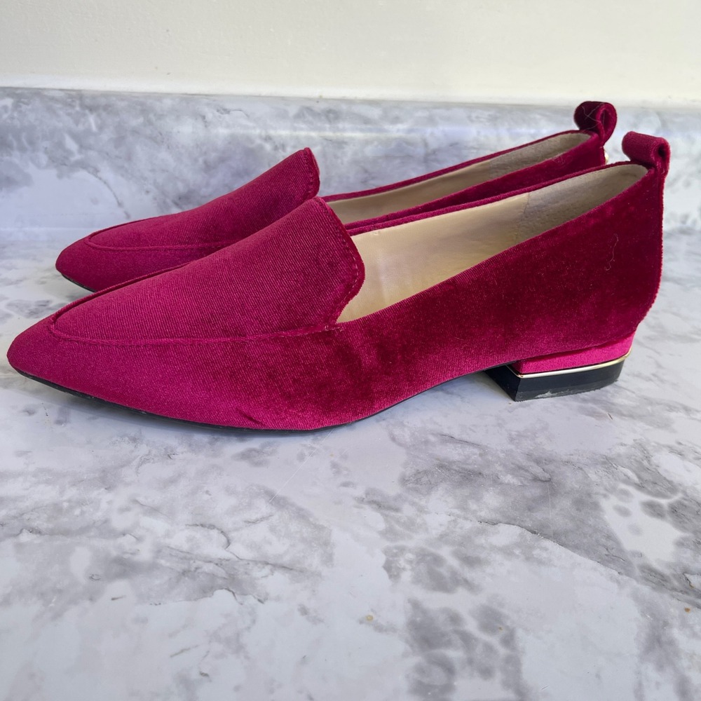 Alex Marie Womens Fuchsia Pink Velvet Pointed Toe Loafers Gold Trim Heel 7.5M - Picture 3 of 7